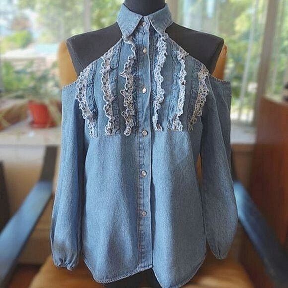 Vtg cold shoulder lace ruffle denim long sleeve button-down shirt - Picture 1 of 9